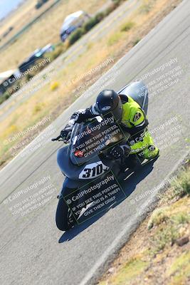 media/Oct-15-2023-TrackXperience (Sun) [[85198ff50b]]/Group 3/session 4 turn 3/